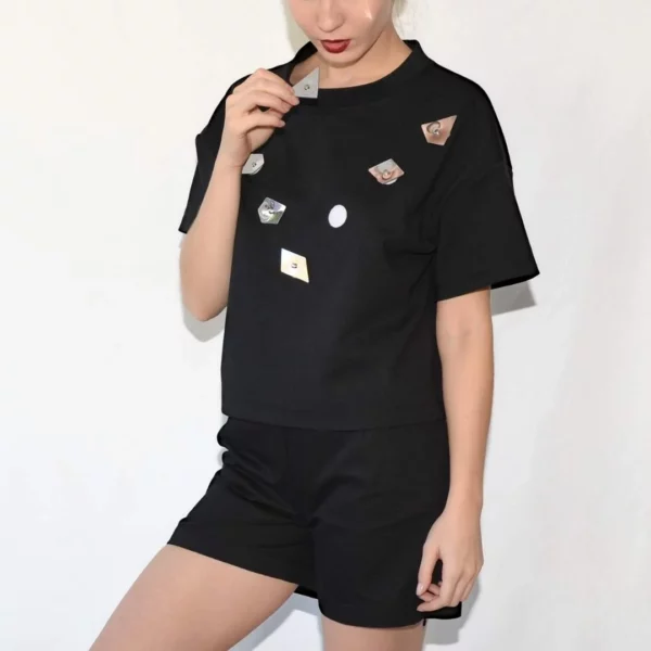 Black T-shirt with white velcro dots - Image 3
